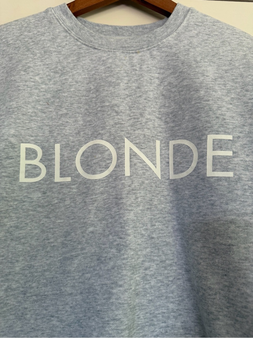 Brunette Label “BLONDE” Graphic Sweatshirt – Heather Grey | s/m - Picture 5 of 5
